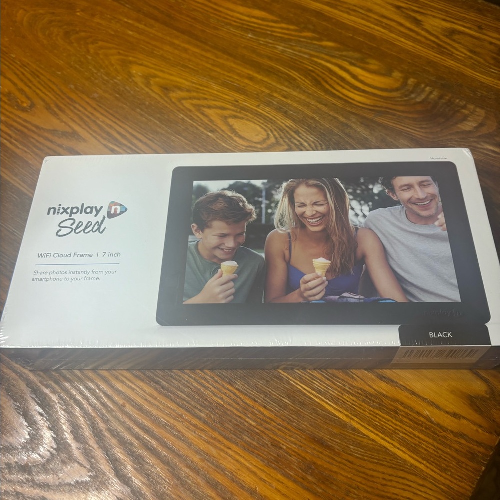 Nixplay Seed WiFi Cloud Frame 7 Inch Black